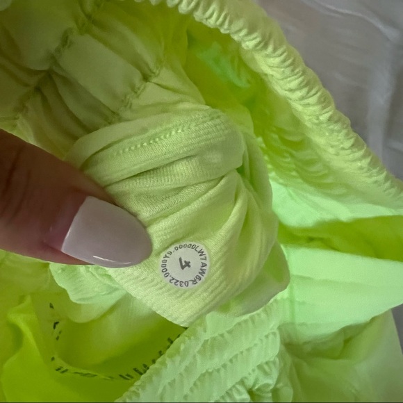 NWT lululemon faded zap hotty hot high rise shorts 2.5” - Picture 12 of 14